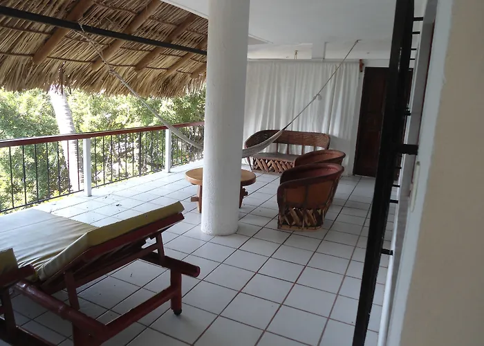 Catalina 3* Zihuatanejo